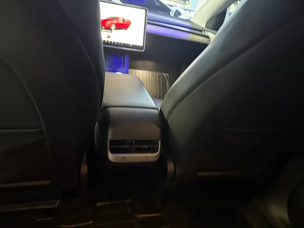 Tesla Model Y 2022 из CN, фото 10