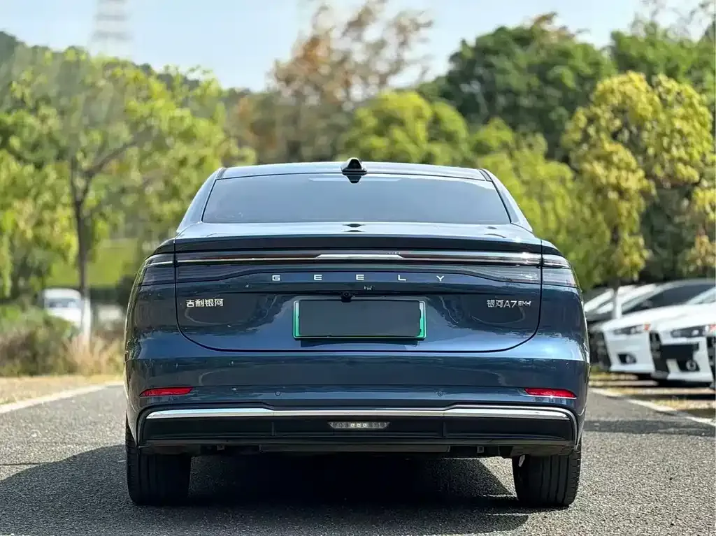 Geely Galaxy A7 — фото 2