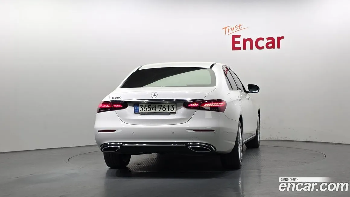 Mercedes-Benz E-Class 2021 из KR, фото 2