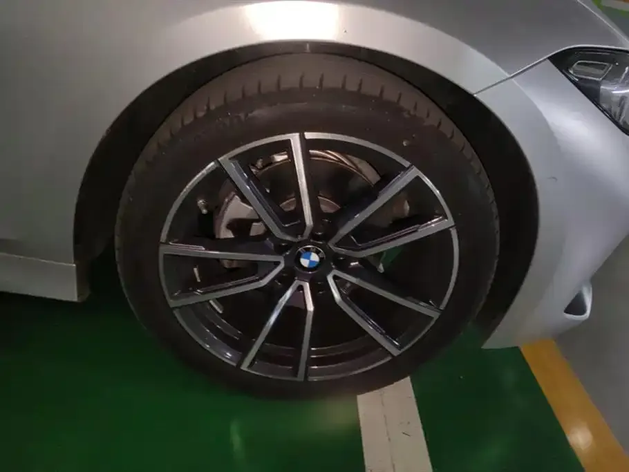 BMW 3 Series 2025 из CN, фото 5
