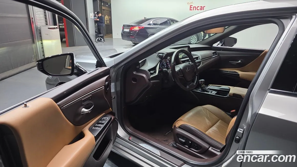 Lexus ES 2021 из KR, фото 8