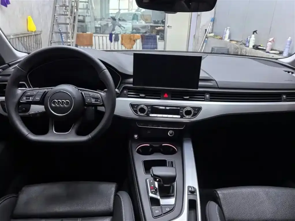 Audi A4L 2022 из CN, фото 8