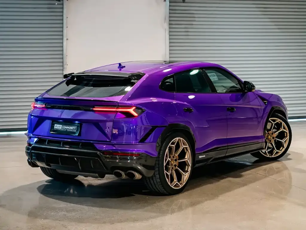 Lamborghini Urus — фото 9