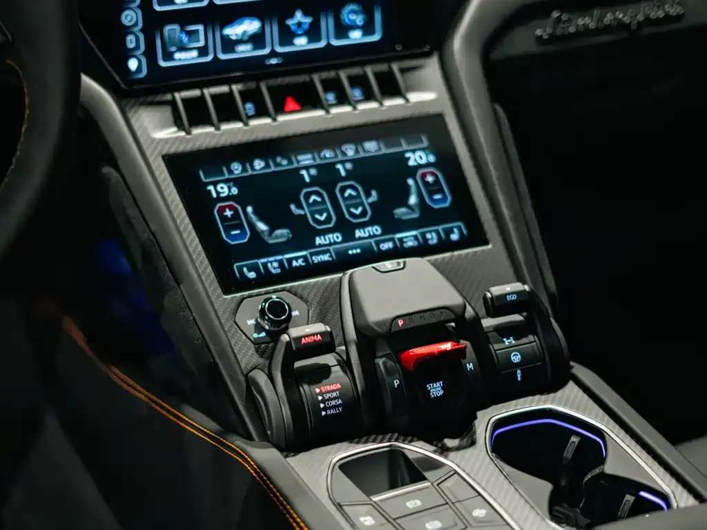 Lamborghini Urus — фото 5