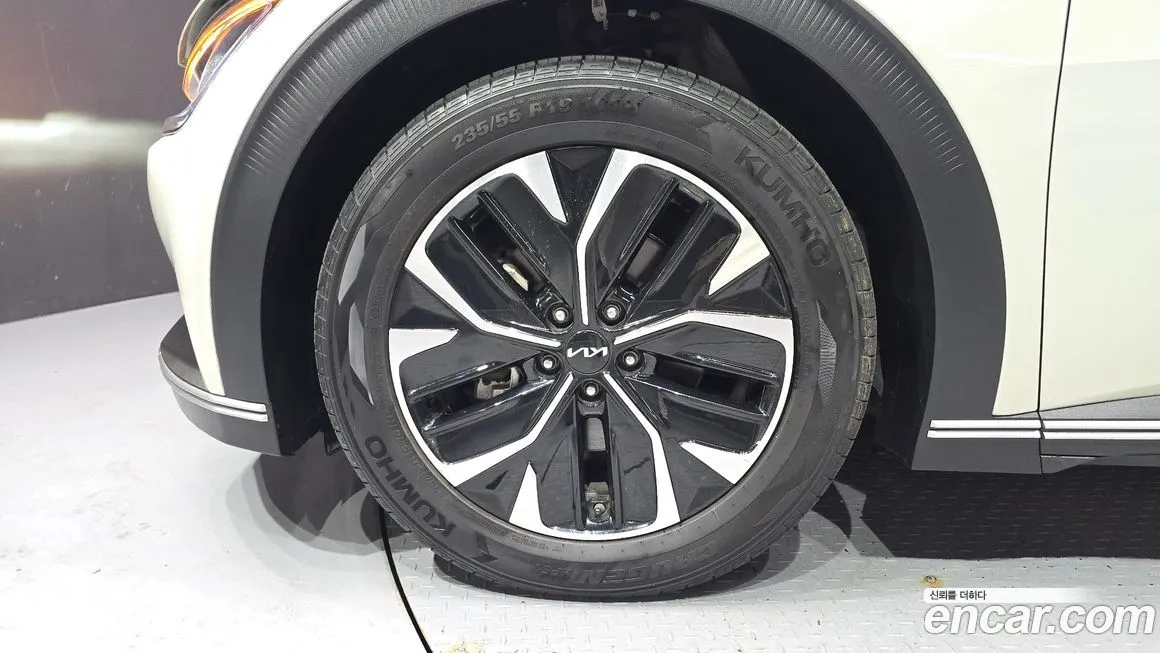 Kia EV6 2023 из KR, фото 6