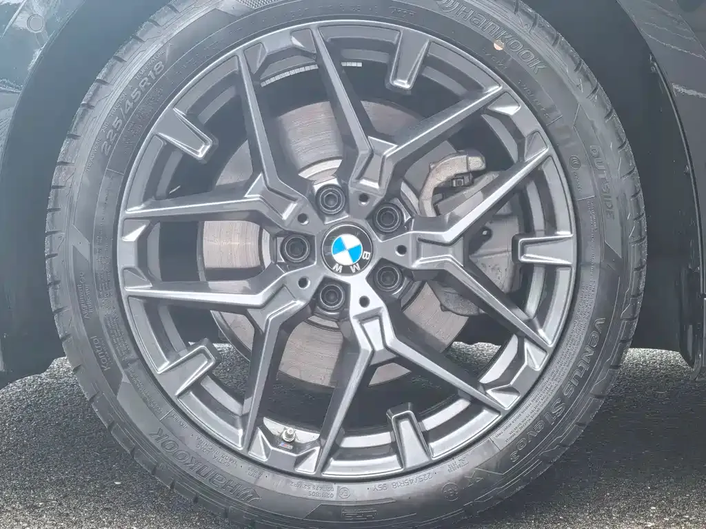 BMW 3 Series 2026 из CN, фото 7