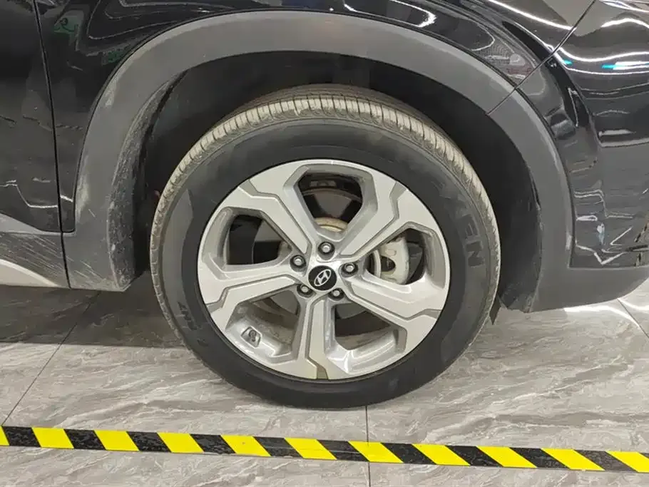 Hyundai Santa Fe 2023 из CN, фото 3