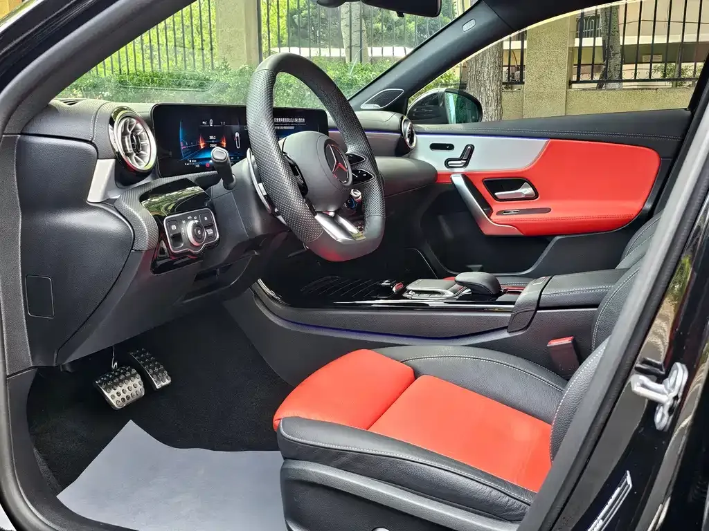 Mercedes-Benz A-Class AMG — фото 3