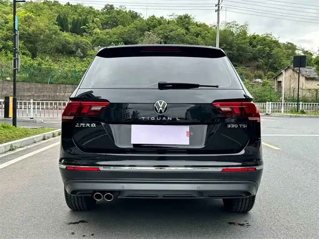 Volkswagen Tiguan L — фото 6