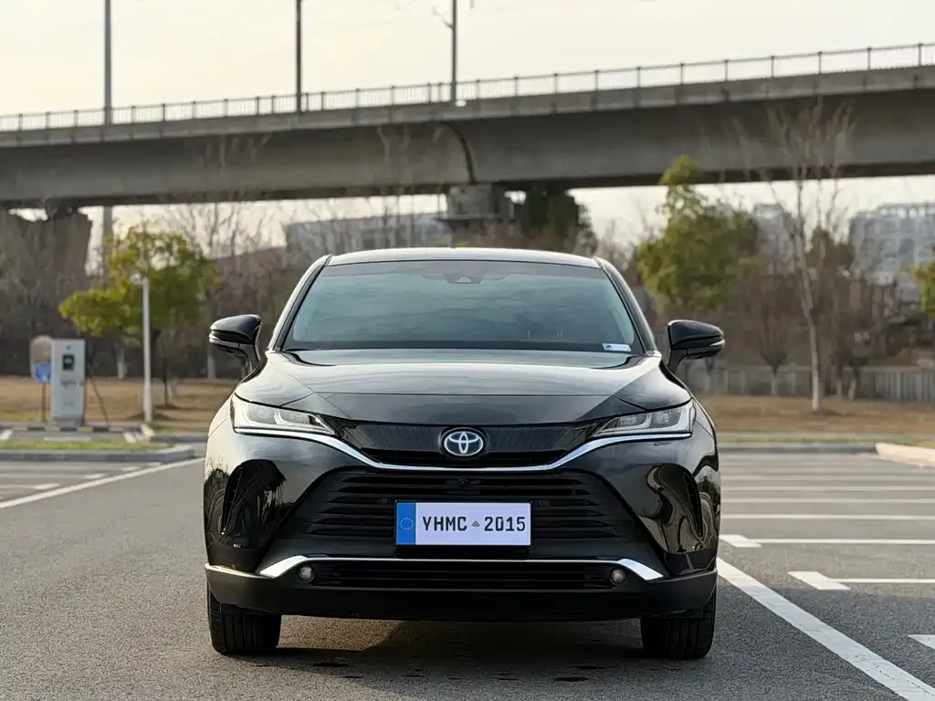 Toyota Harrier — фото 7