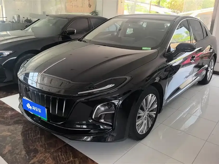 Hongqi E-QM5 2024 из CN, фото 1