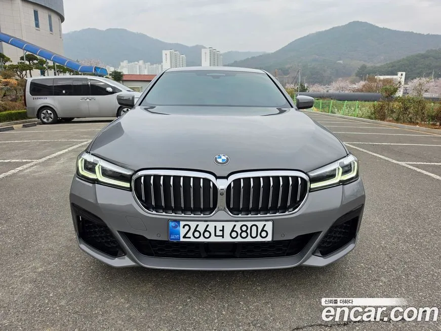 BMW 5-Series 2021 из KR, фото 3
