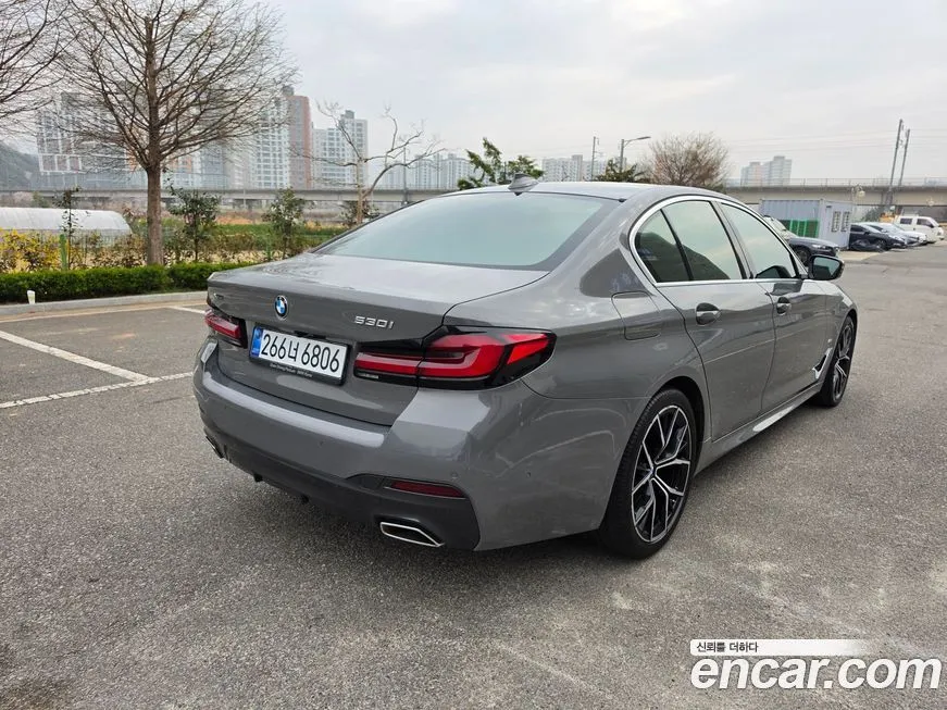 BMW 5-Series 2021 из KR, фото 7