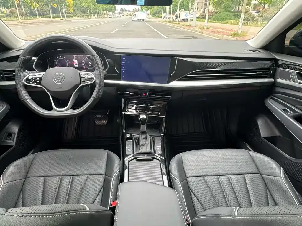 Volkswagen Passat — фото 5