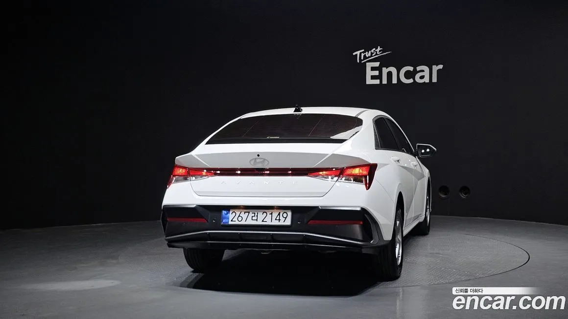 Hyundai AVANTE — фото 5