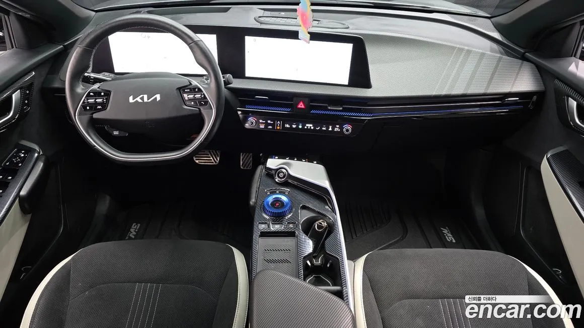 Kia EV6 — фото 9