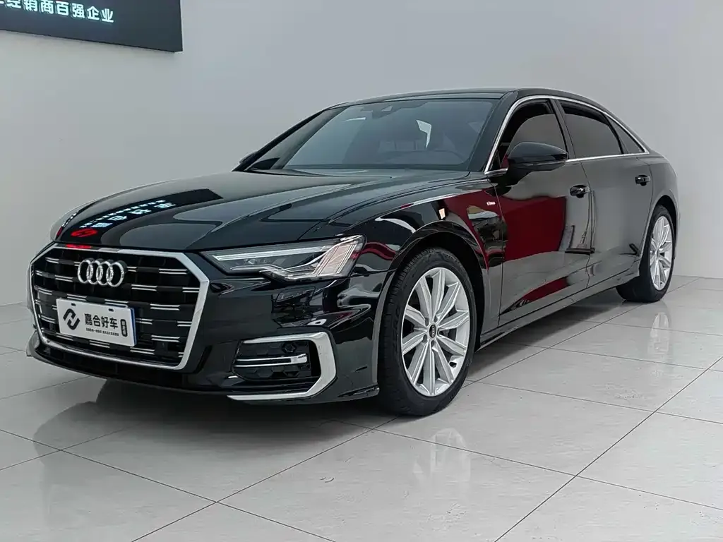 Audi A6L — фото 1