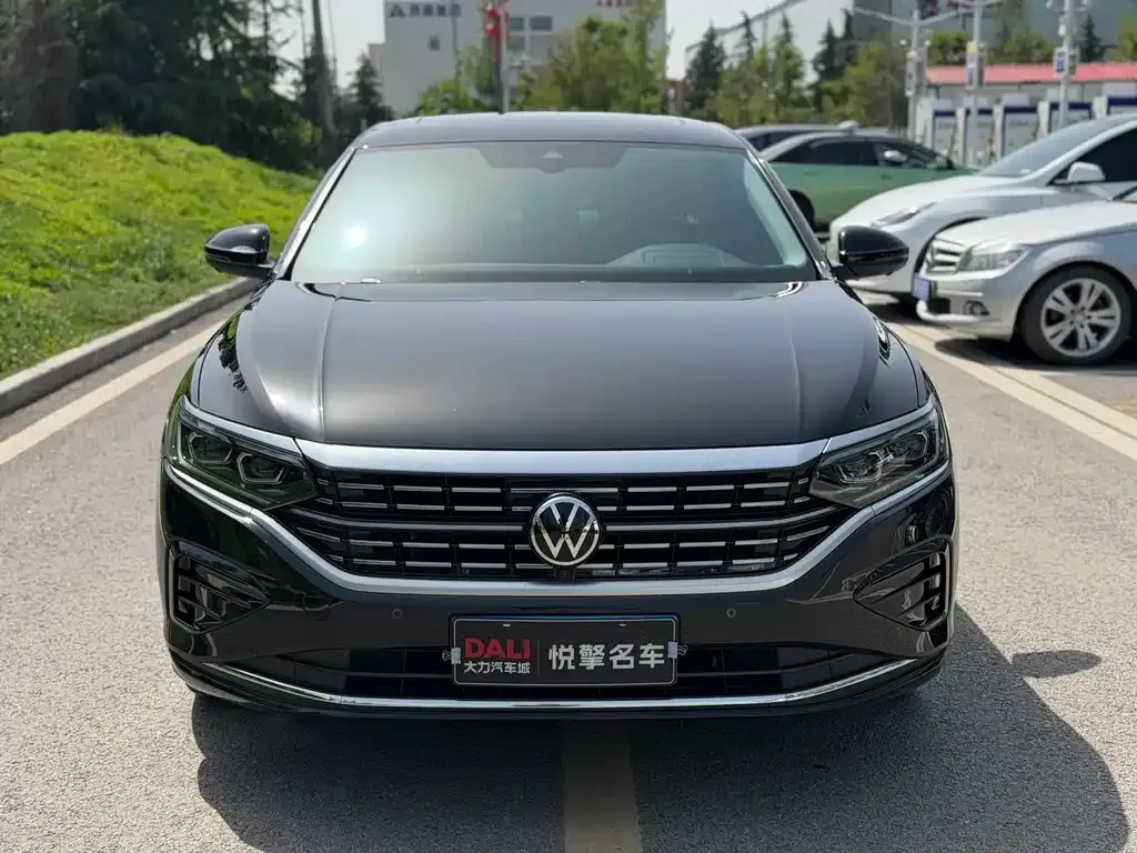 Volkswagen Passat — фото 6