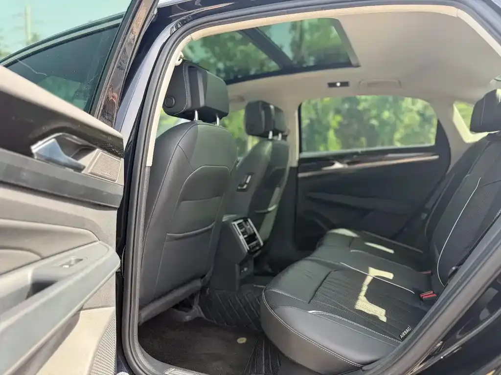 Volkswagen Passat — фото 3