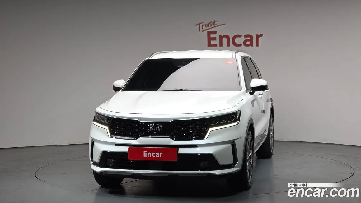 Kia Sorento — фото 8