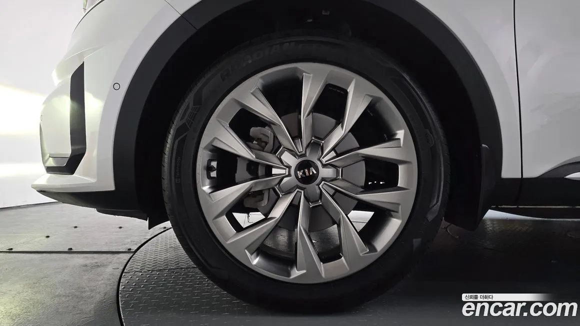 Kia Sorento — фото 4