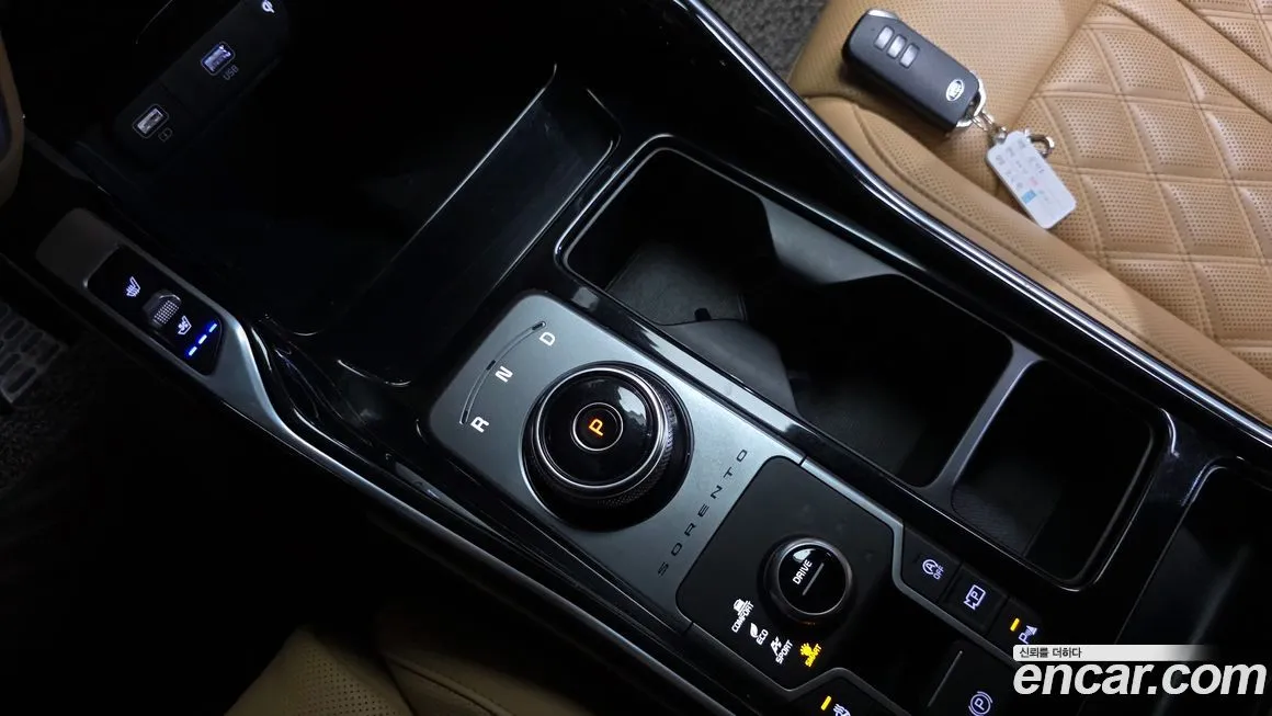 Kia Sorento — фото 10