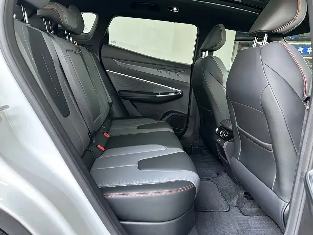 Geely Boyue 2024 из CN, фото 9