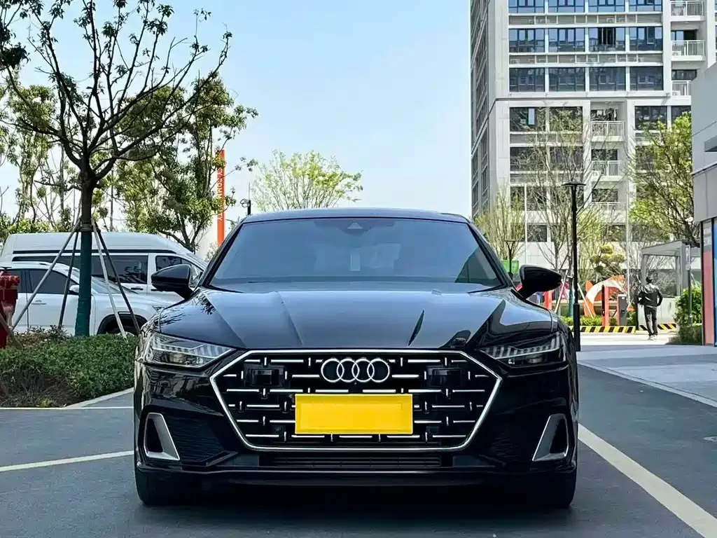 Audi A7L 2024 из CN, фото 4