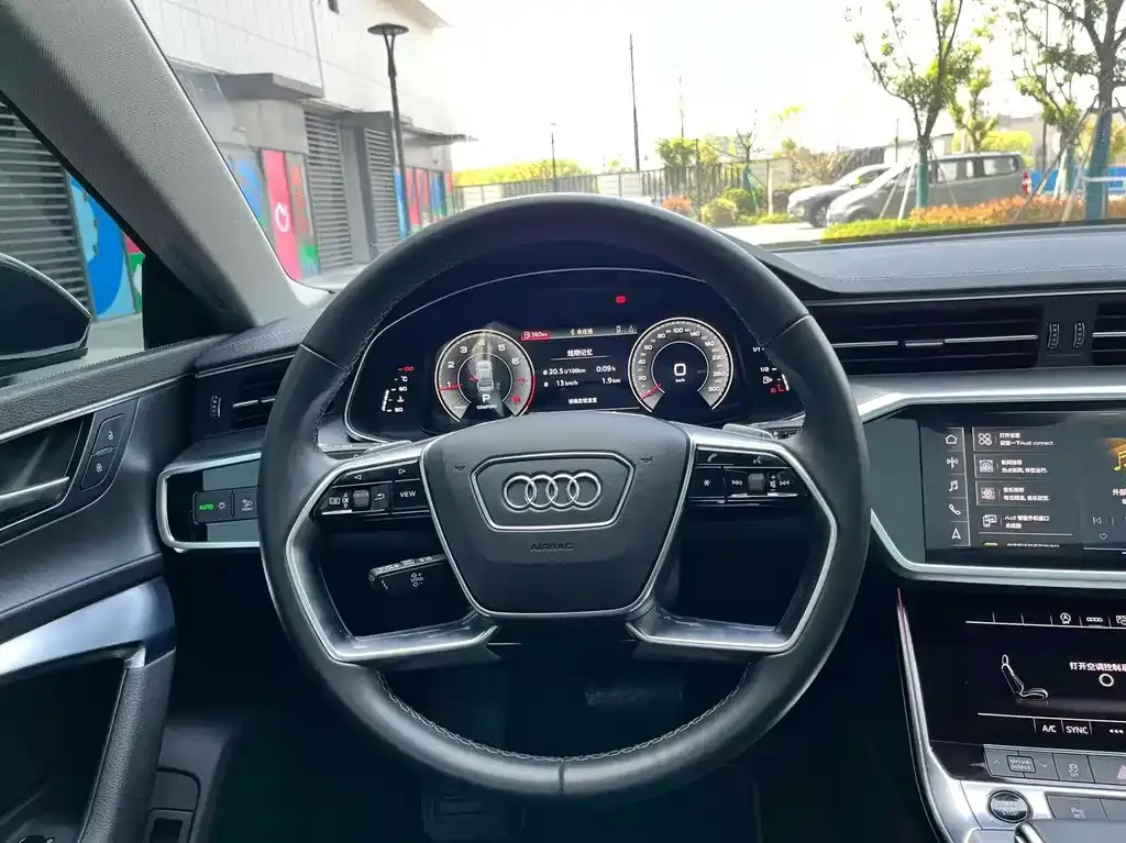 Audi A7L 2024 из CN, фото 6