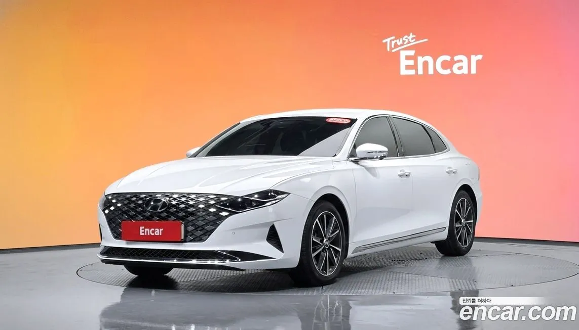 Hyundai Grandeur — фото 1