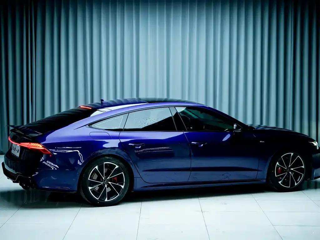 Audi A7 2021 из CN, фото 3