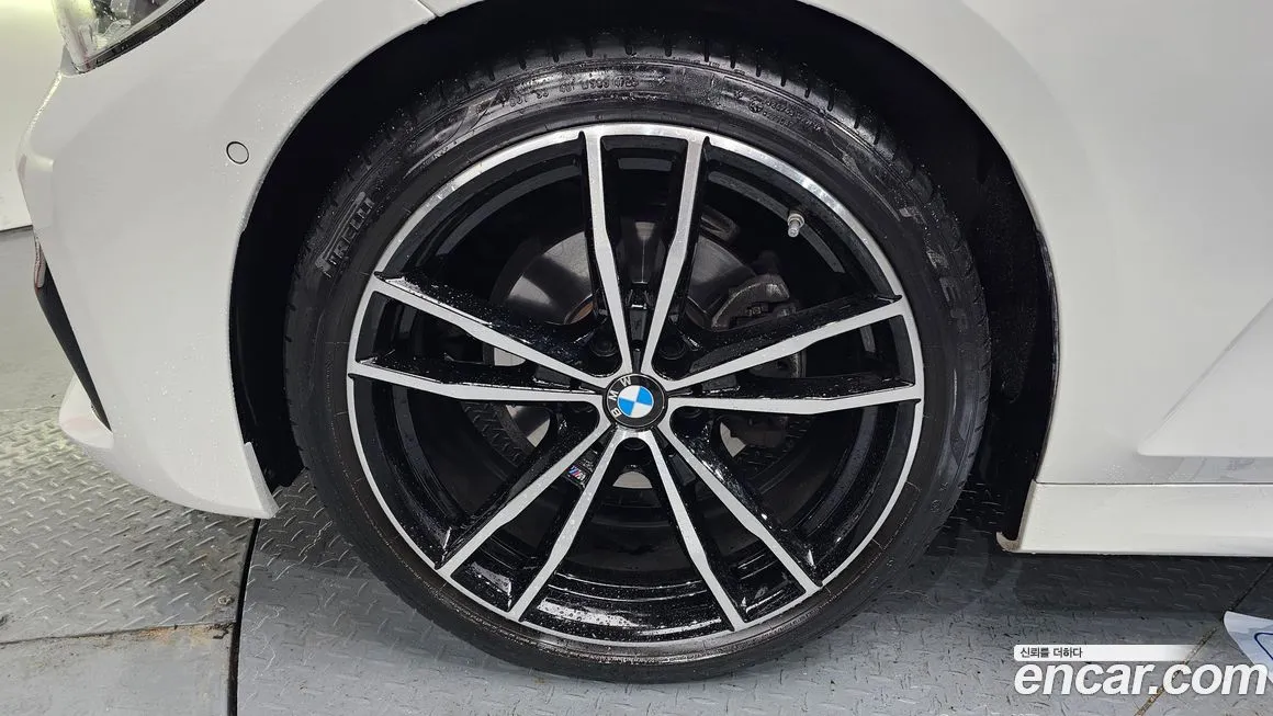 BMW 3-Series 2021 из KR, фото 7