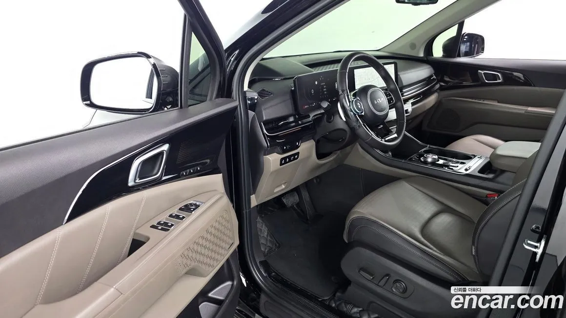 Kia Carnival — фото 10