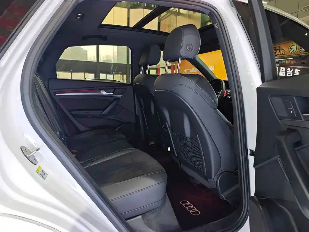 Audi Q5L Sportback 2022 из CN, фото 5