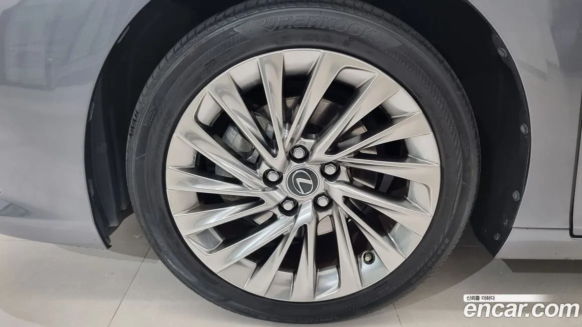 Lexus ES 2021 из KR, фото 8