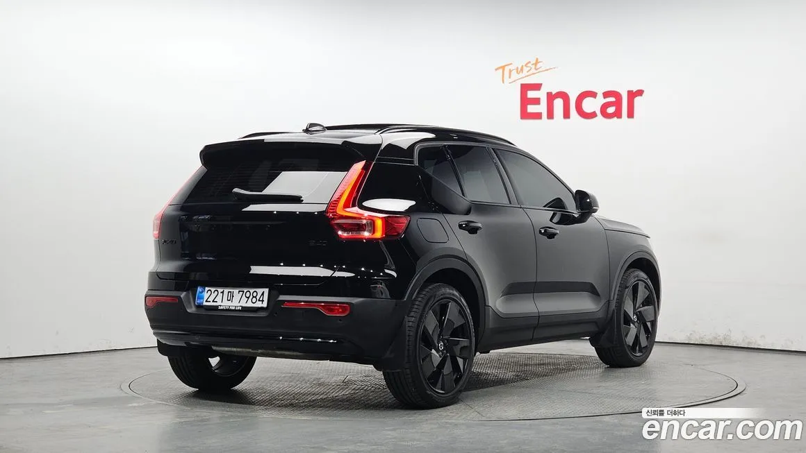 Volvo XC40 2025 из KR, фото 5