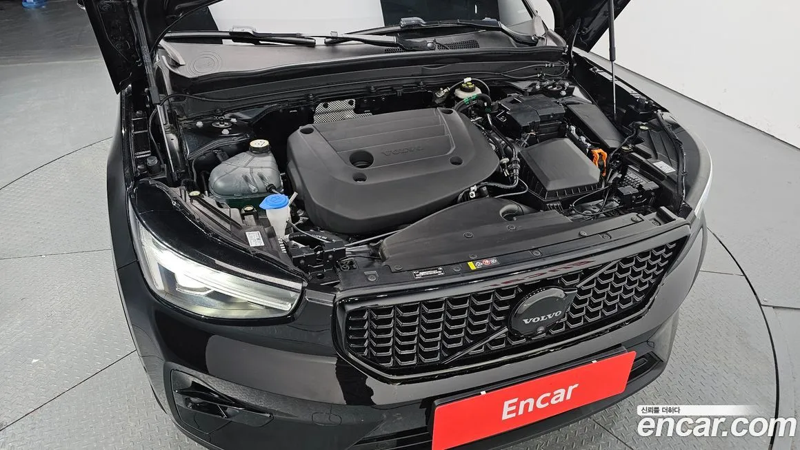 Volvo XC40 2025 из KR, фото 10