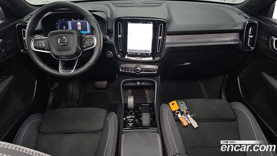 Volvo XC40 2025 из KR, фото 9