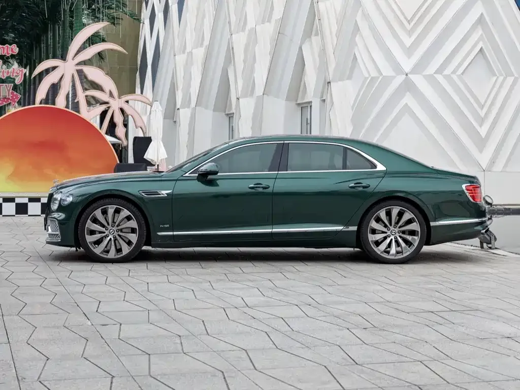 Bentley Flying Spur — фото 8