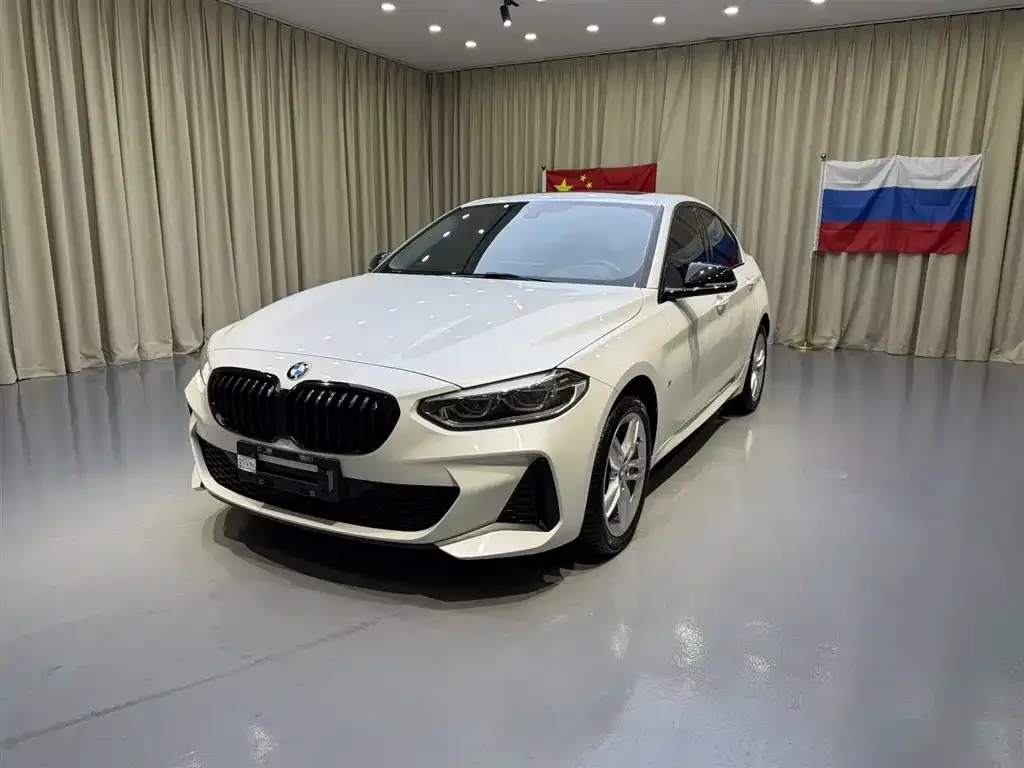 BMW 1 Series — фото 1