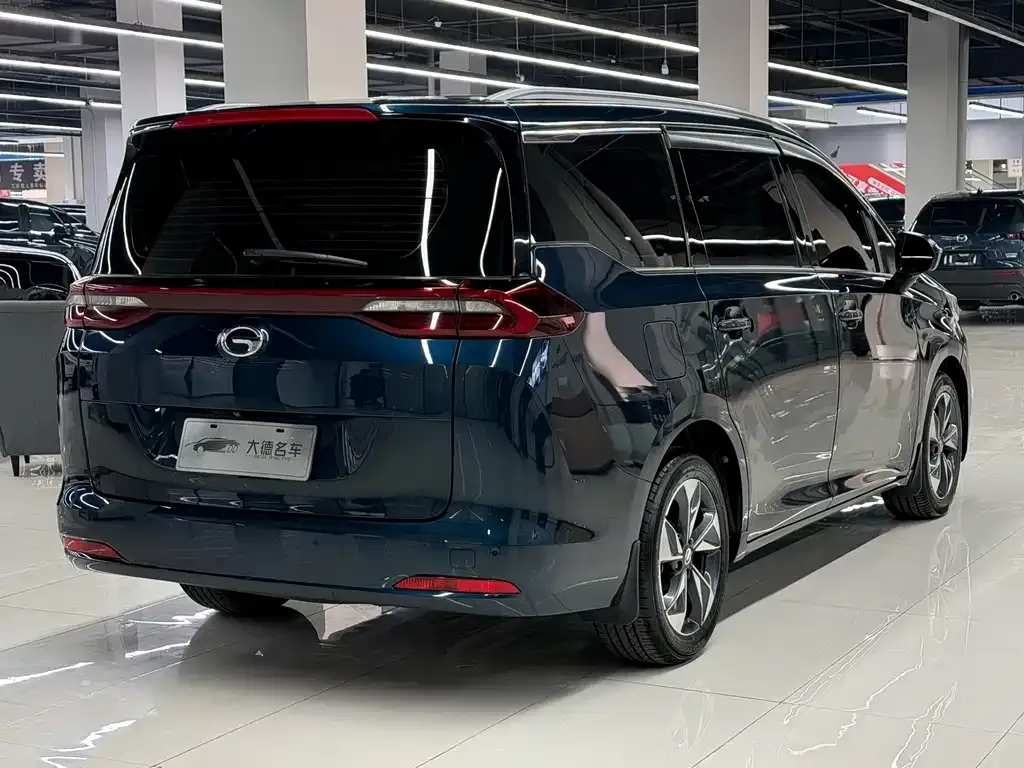 GAC Motor Trumpchi M6 — фото 9