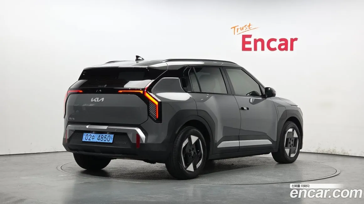 Kia EV3 — фото 4