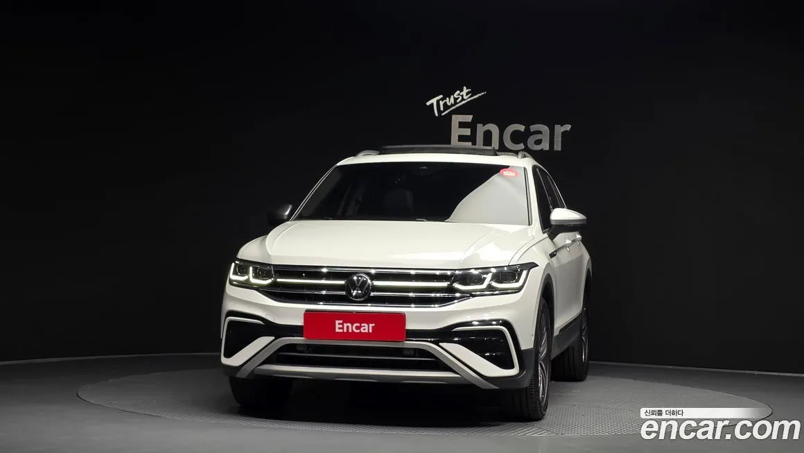 Volkswagen Tiguan — фото 6