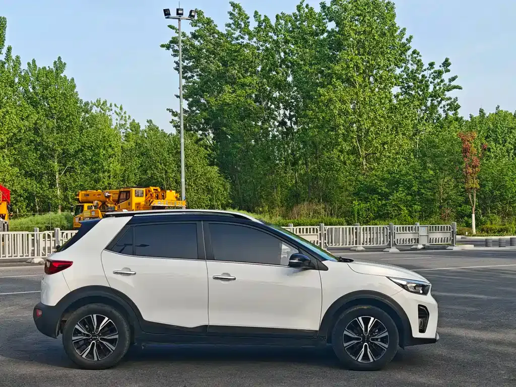 Kia KX1 2022 из CN, фото 10
