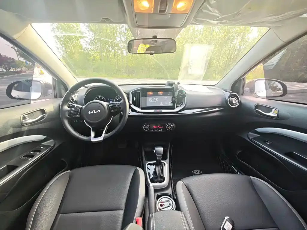 Kia KX1 2022 из CN, фото 4