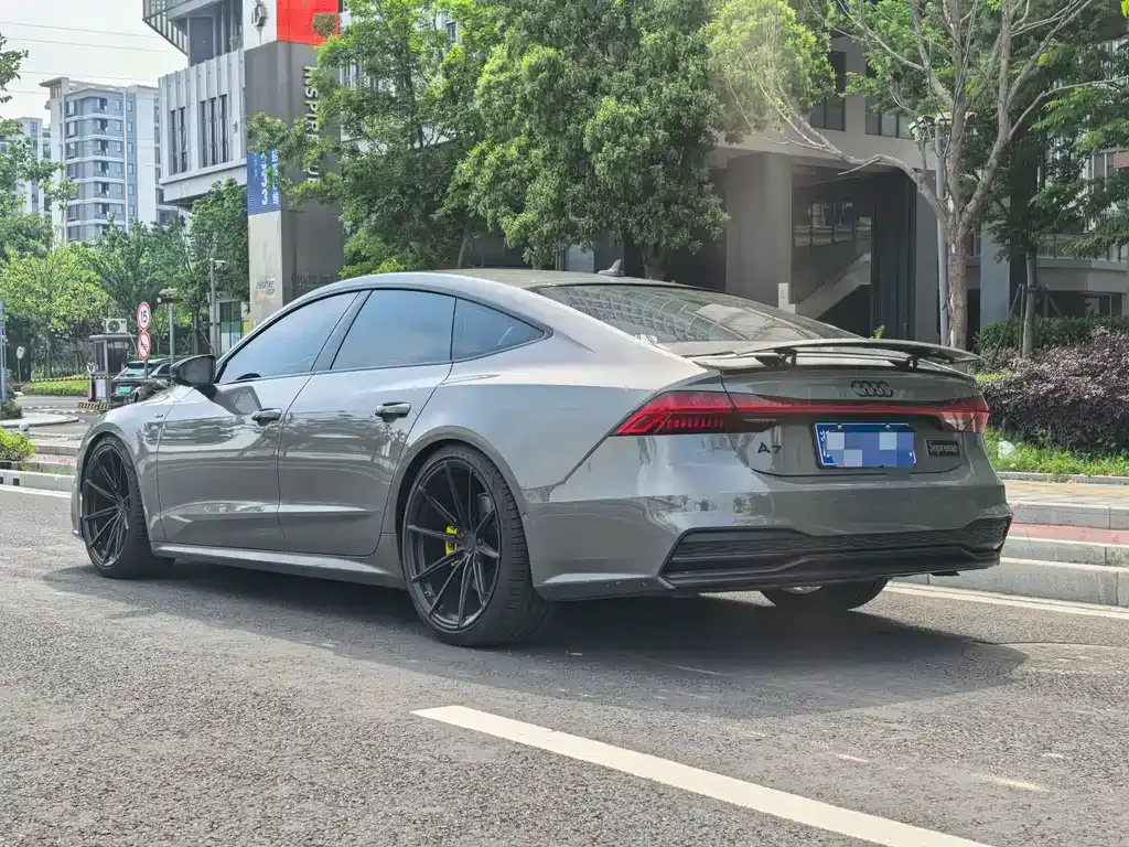 Audi A7 — фото 7