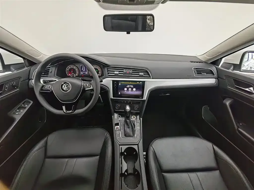 Volkswagen Lamando 2021 из CN, фото 4