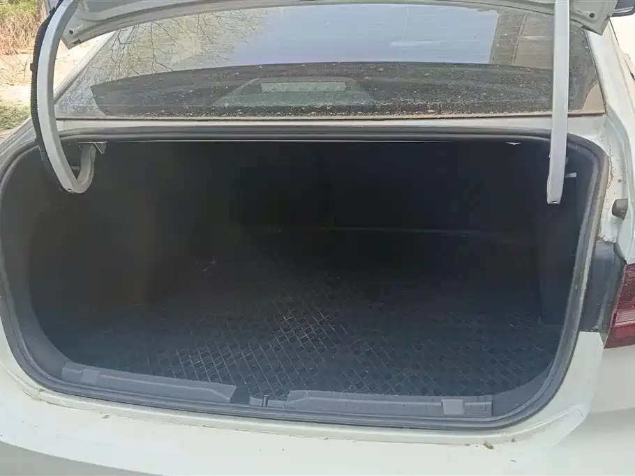Volkswagen Lavida 2023 из CN, фото 5