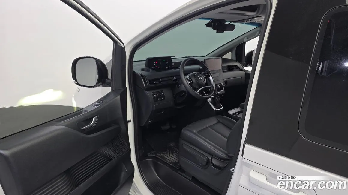 Hyundai Staria — фото 4