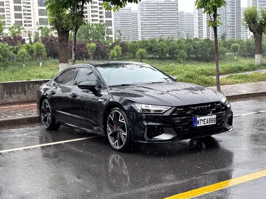 Audi A7L — фото 10